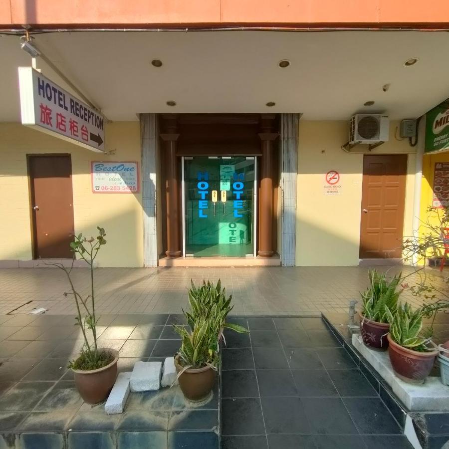 Best One Hotel Melaka Zewnętrze zdjęcie